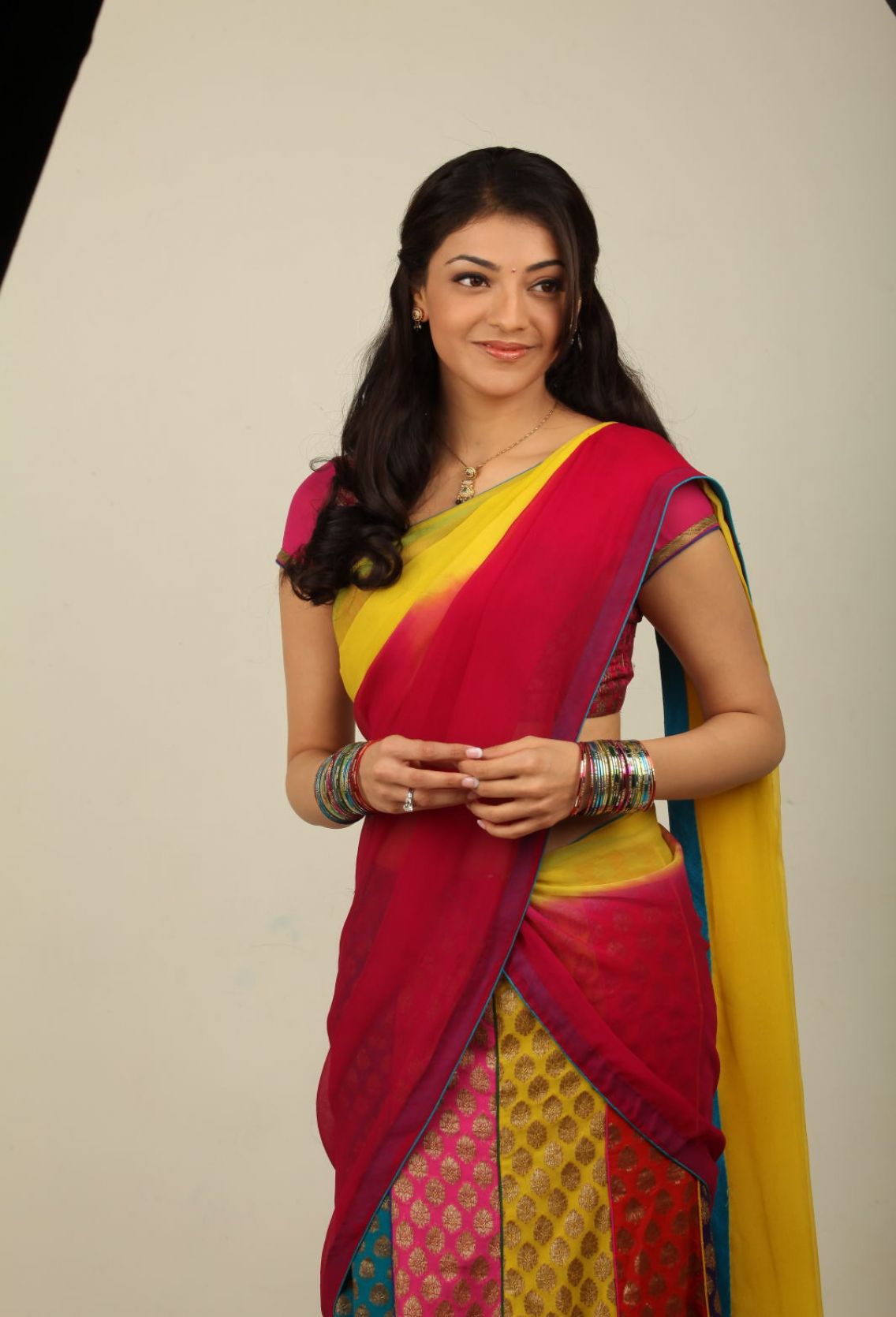 Kajal agrawal indian beauty saree